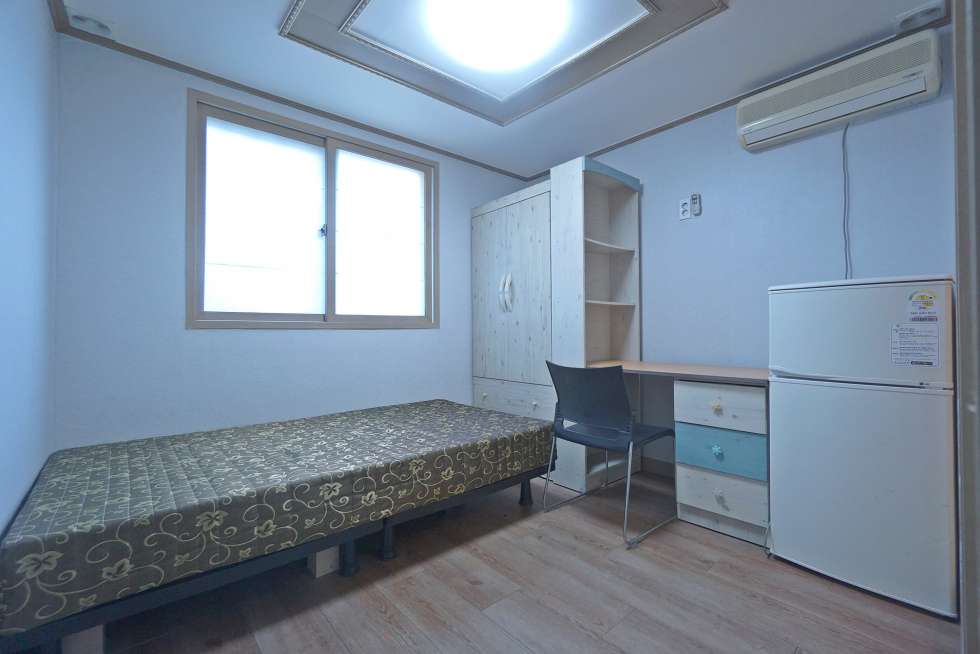 대구 북구 대현동 햇빛 잘 들어오는 경북대 후문 원룸! 월세 매물번호 10406 사진 1