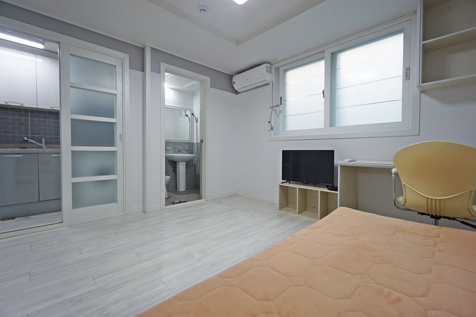 대구 북구 산격동 담당자 추천 깔끔한 준신축 원룸! 월세 매물번호 10628 사진 1